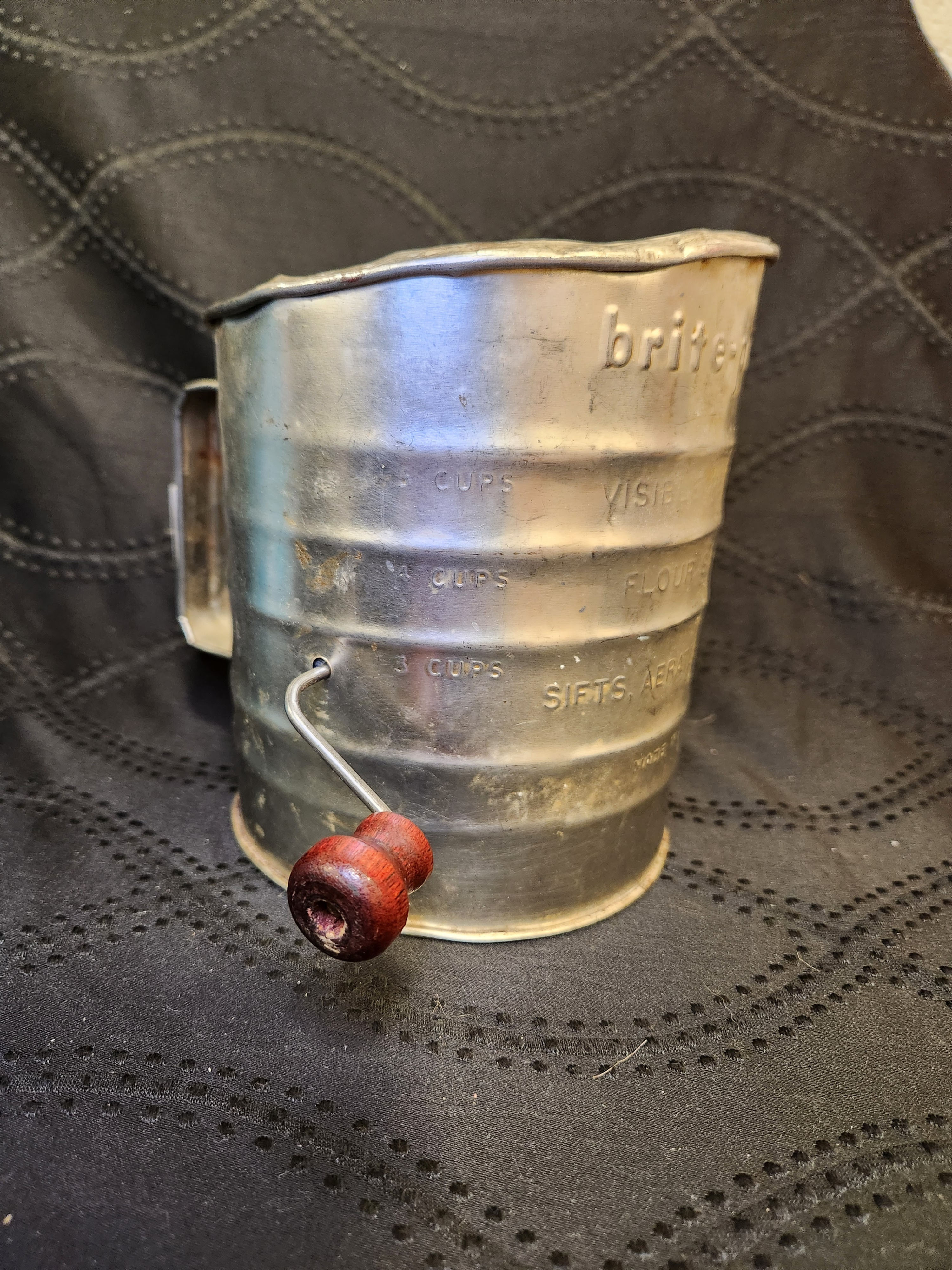 Vintage brite-pride Flour Sifter