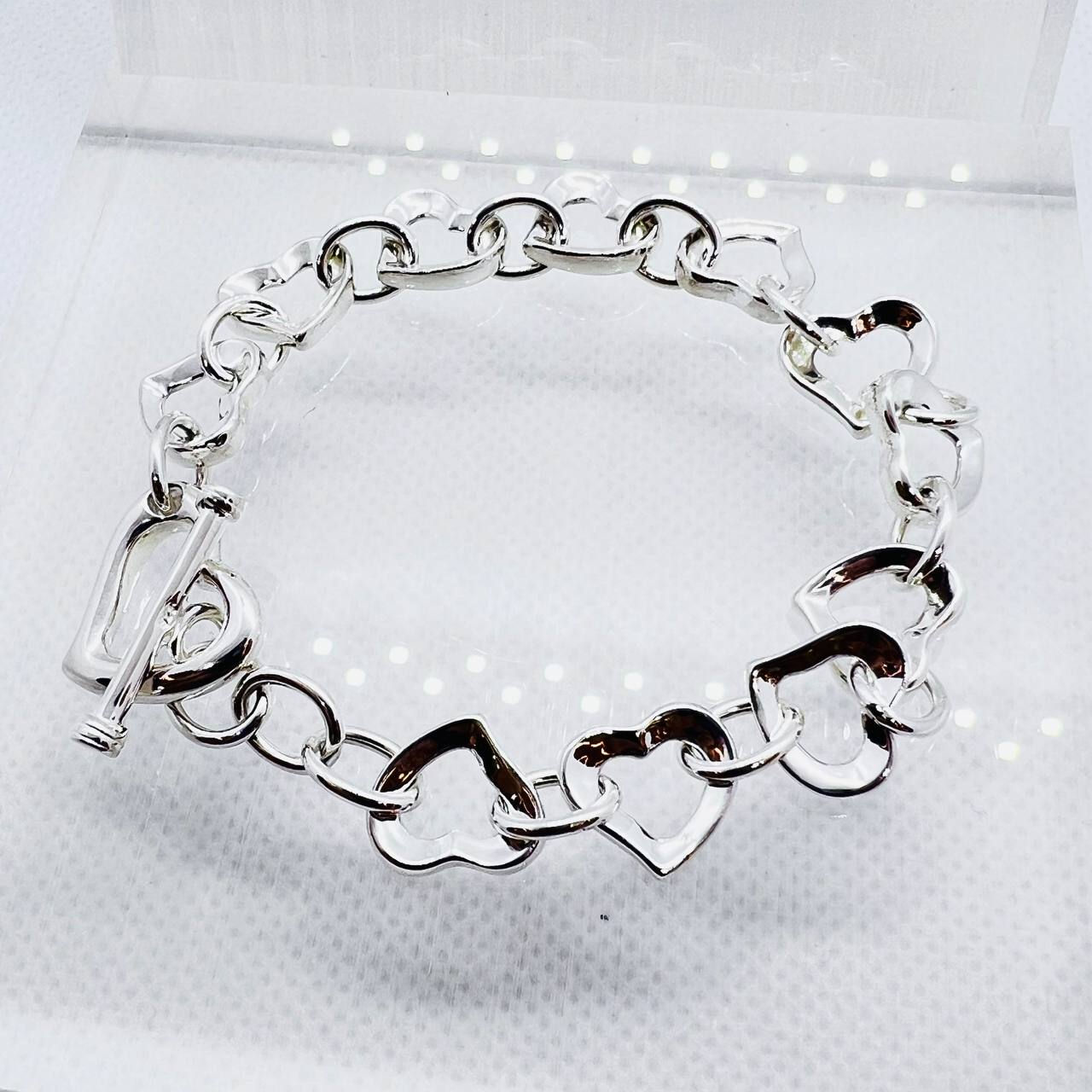 DS Loving Loop Bracelet
