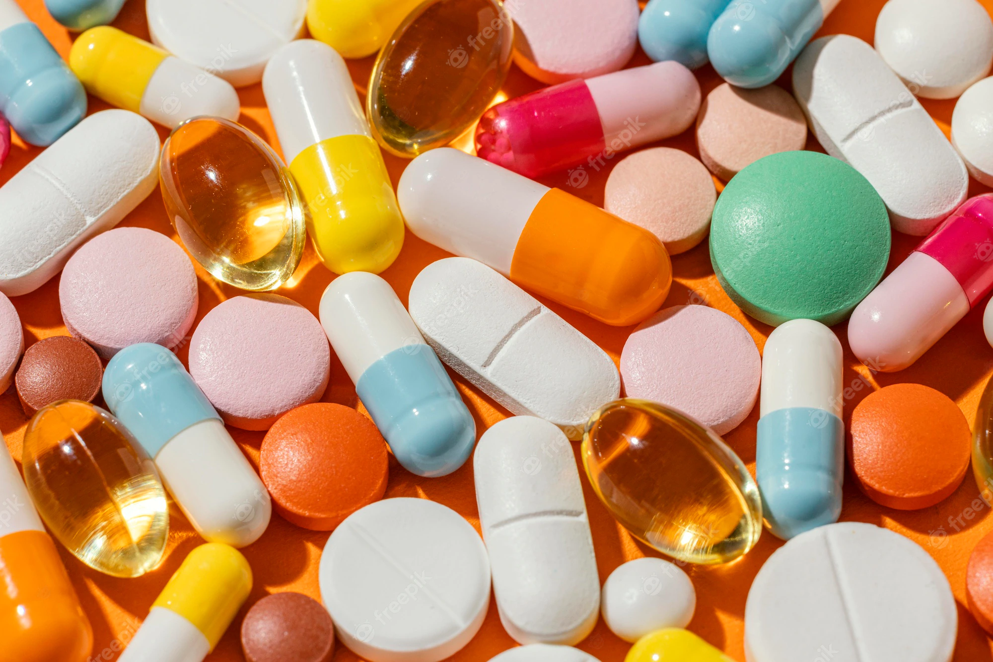 minimal-medicinal-pills-composition_23-2148892393.jpg.webp
