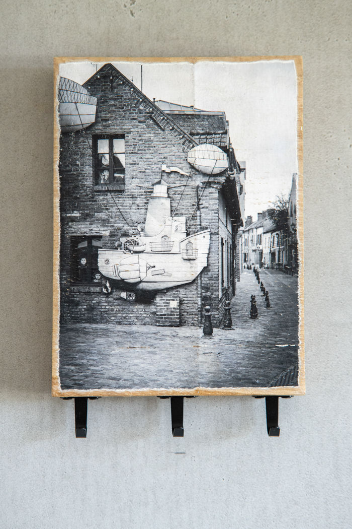 Miniaturbild: FotoGarderobe, Massivholz,  NAUTILUS, handgefertigt