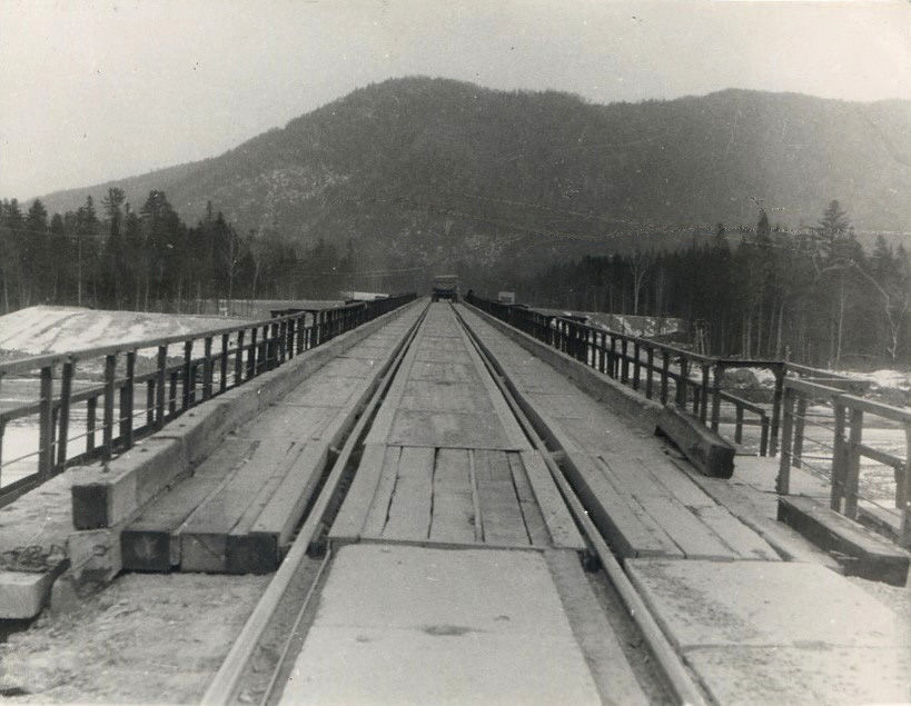 Фото 27. Автомобильно-железнодорожный мост в Сукпай.