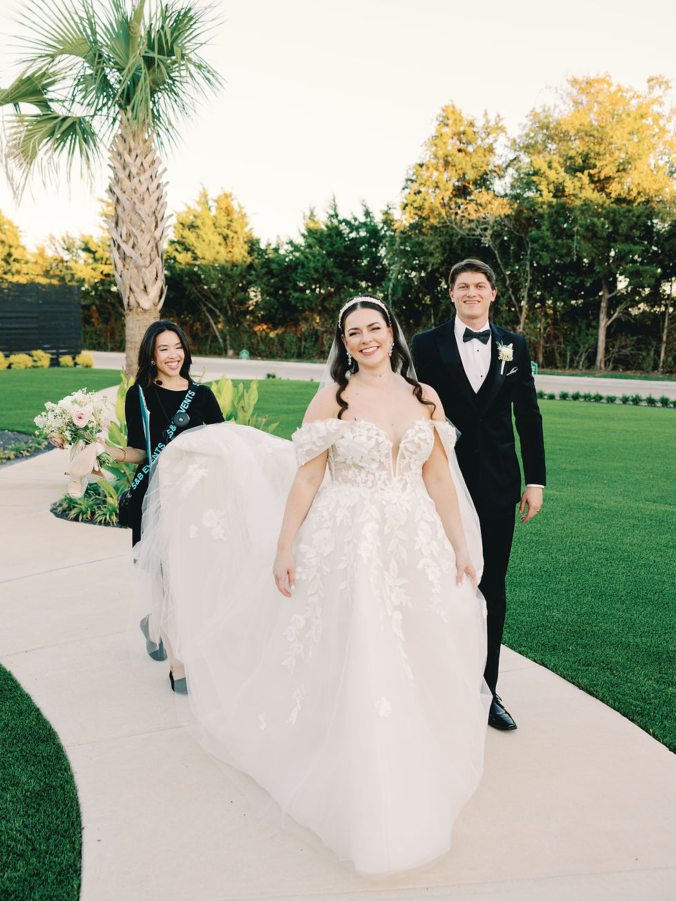 How to become a wedding planner