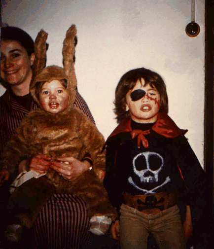 kid halloween.gif