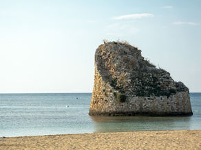 Torre Pali | spiaggia, paese e sostenibilità cosa devi sapere?