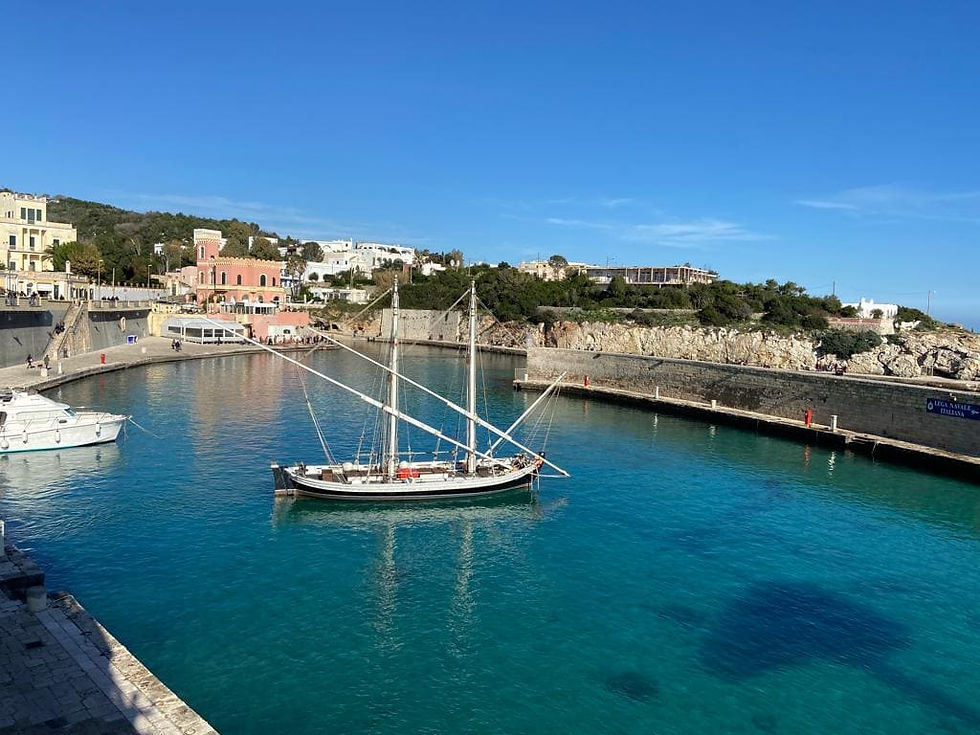 Il Veliero Portus Veneris a Tricase Porto