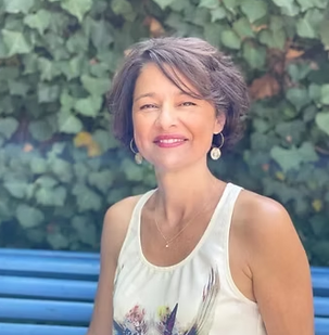 Hélène Orselly, votre accompagnatrice en hypnose, PNL et relaxologie