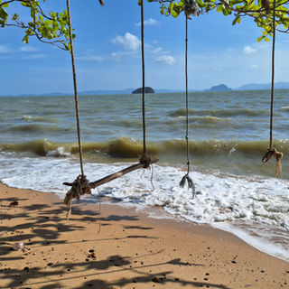 Laem Nga : seul au monde sur une plage de Phuket