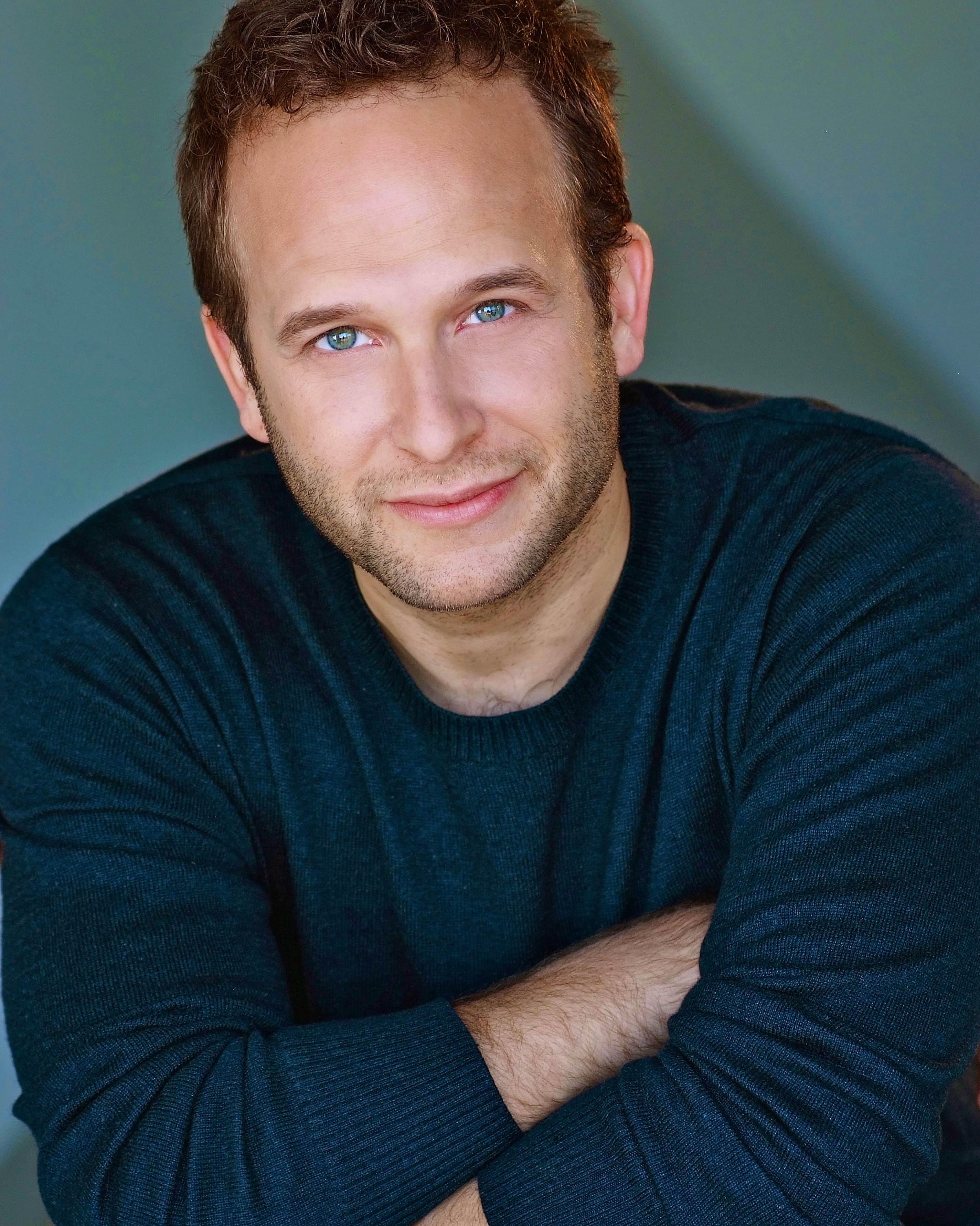 Adam j. Adam j harrington. Adam j. Adam j. Smith актер.