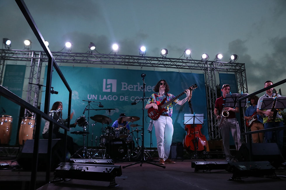 IMG_2694 2_edited.jpg