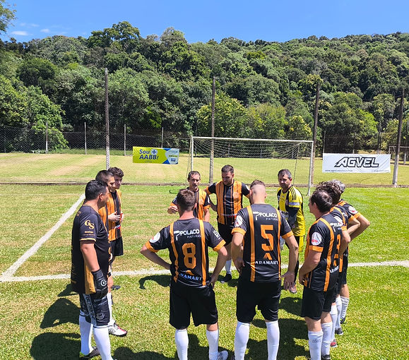 Quartas de Final Agitam o Municipal de Futebol 7 – Dry Center Gesso 