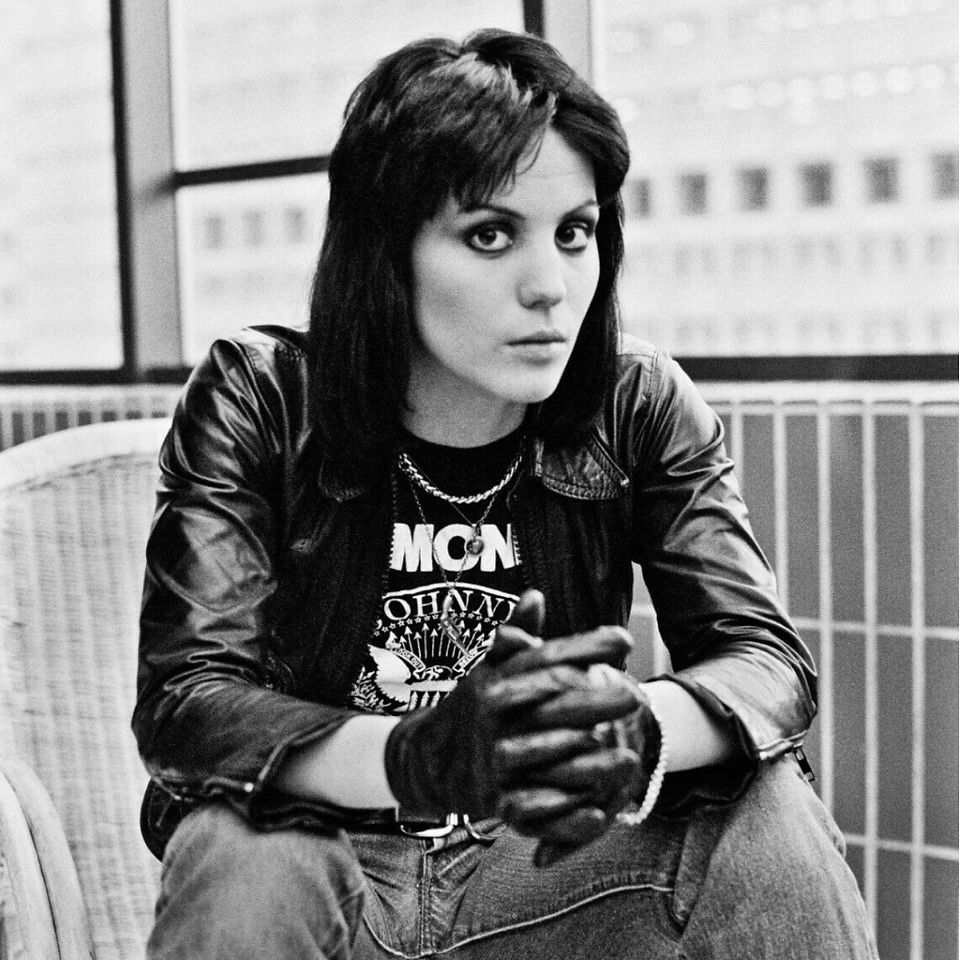 Joan Jett heavy bangs and blunt bob