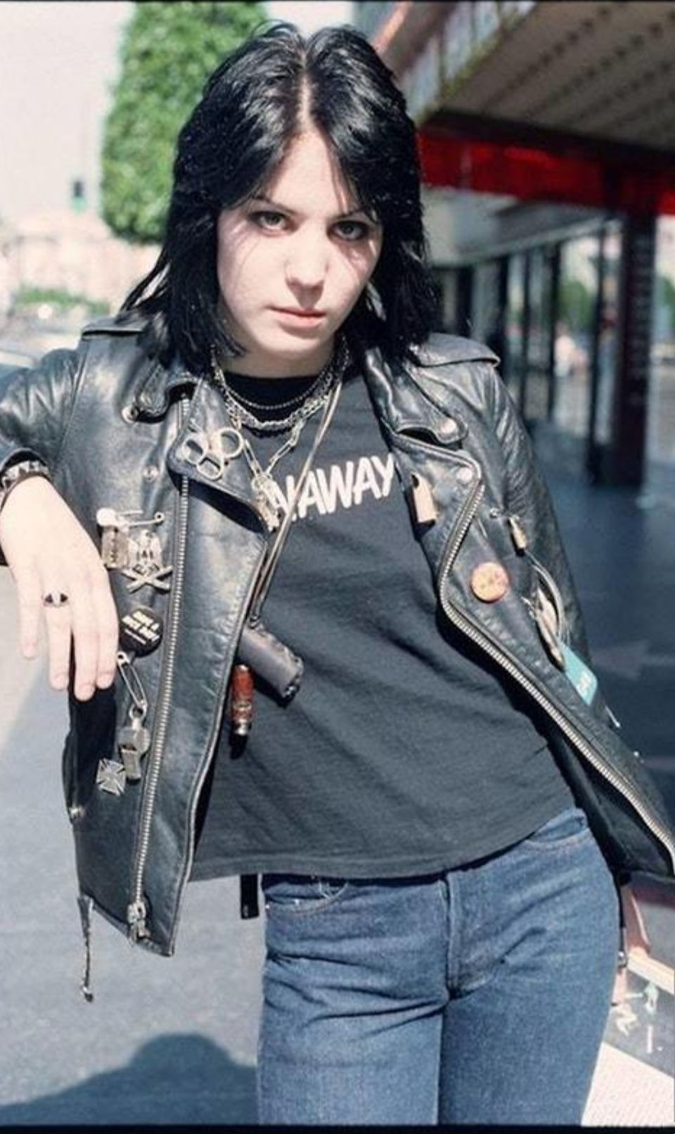 Joan Jett young with bob and curtain bangs