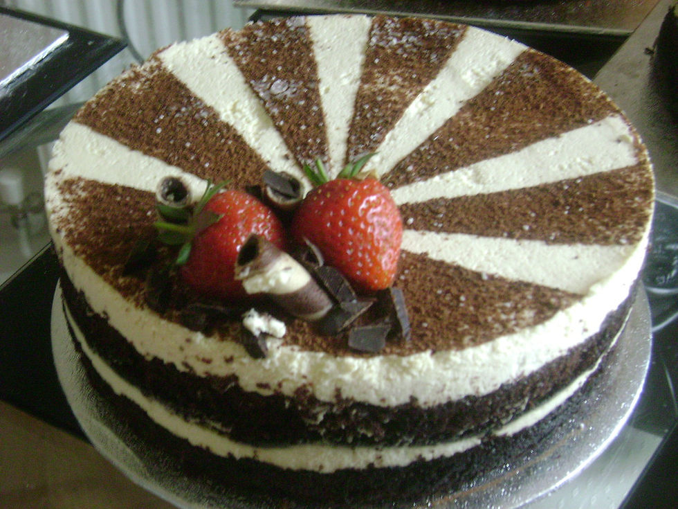 Warringtons Chantilly Cream Cake