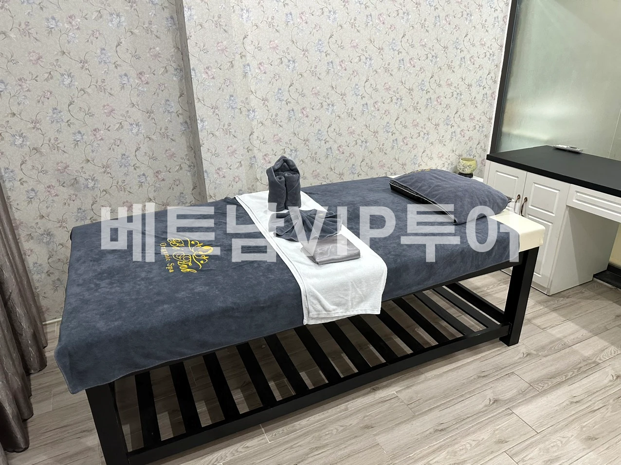 마사지베드 룸