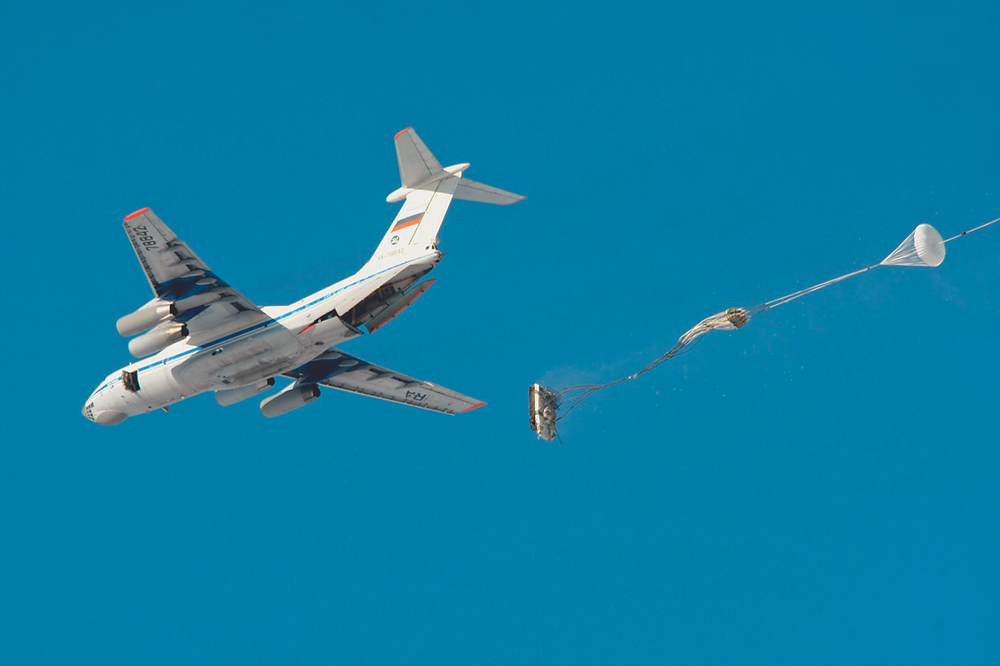 Десантирование БМД-2