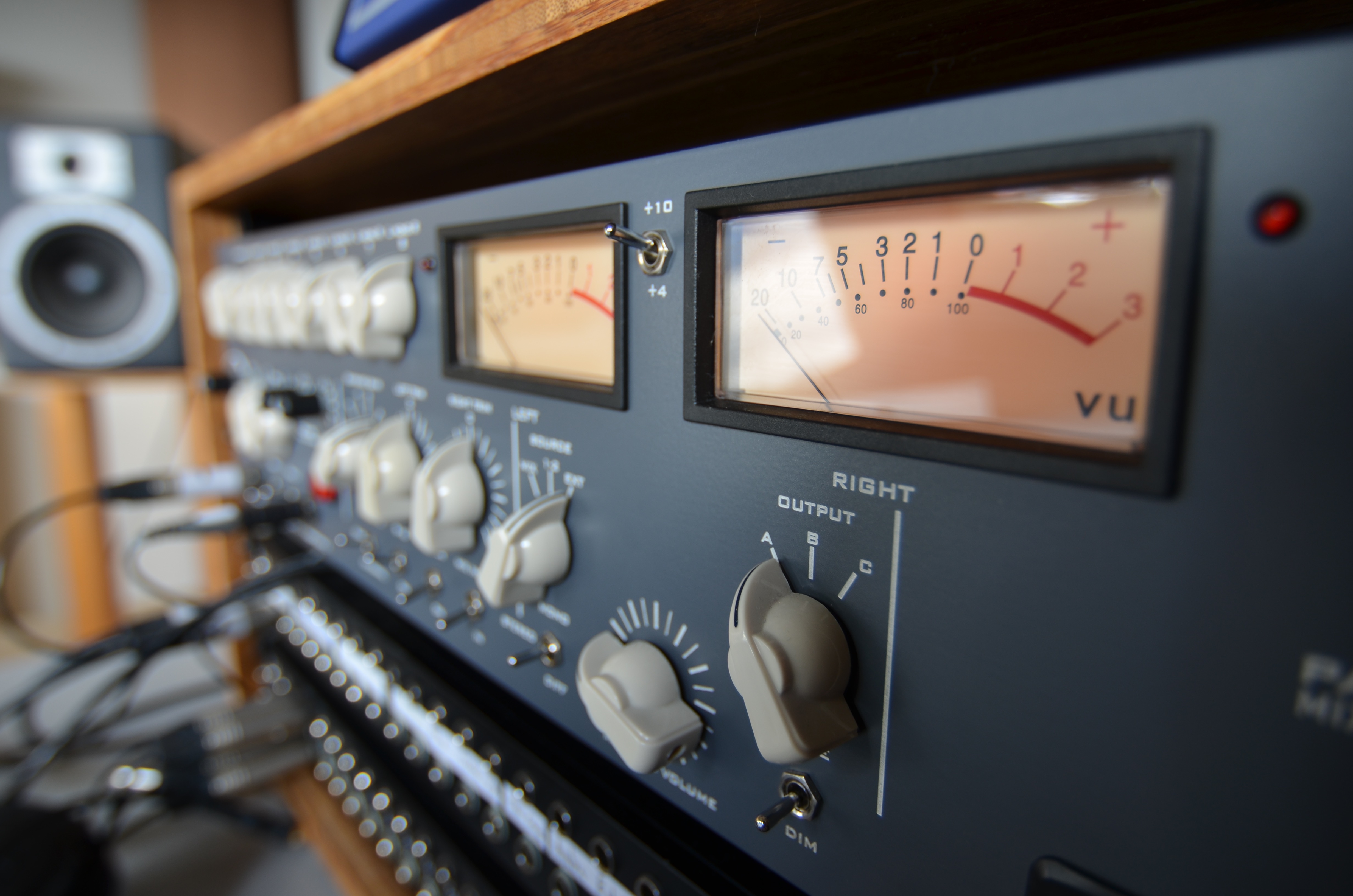 What is Analogue Summing? Reel to Reel Studios, Audio Recording