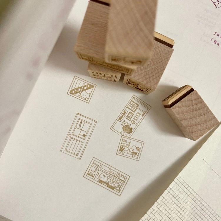 Thumbnail: Hatsu Midori - Cat Neighbour Wooden Stamp Set