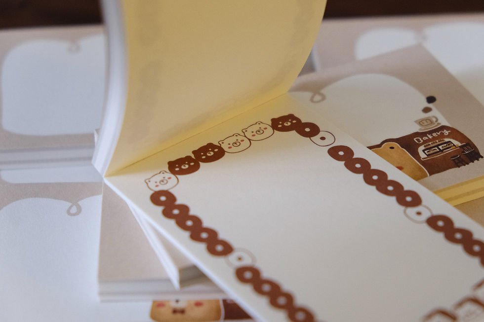 Thumbnail: Eileentai.85 - Bearkery Memo Pad