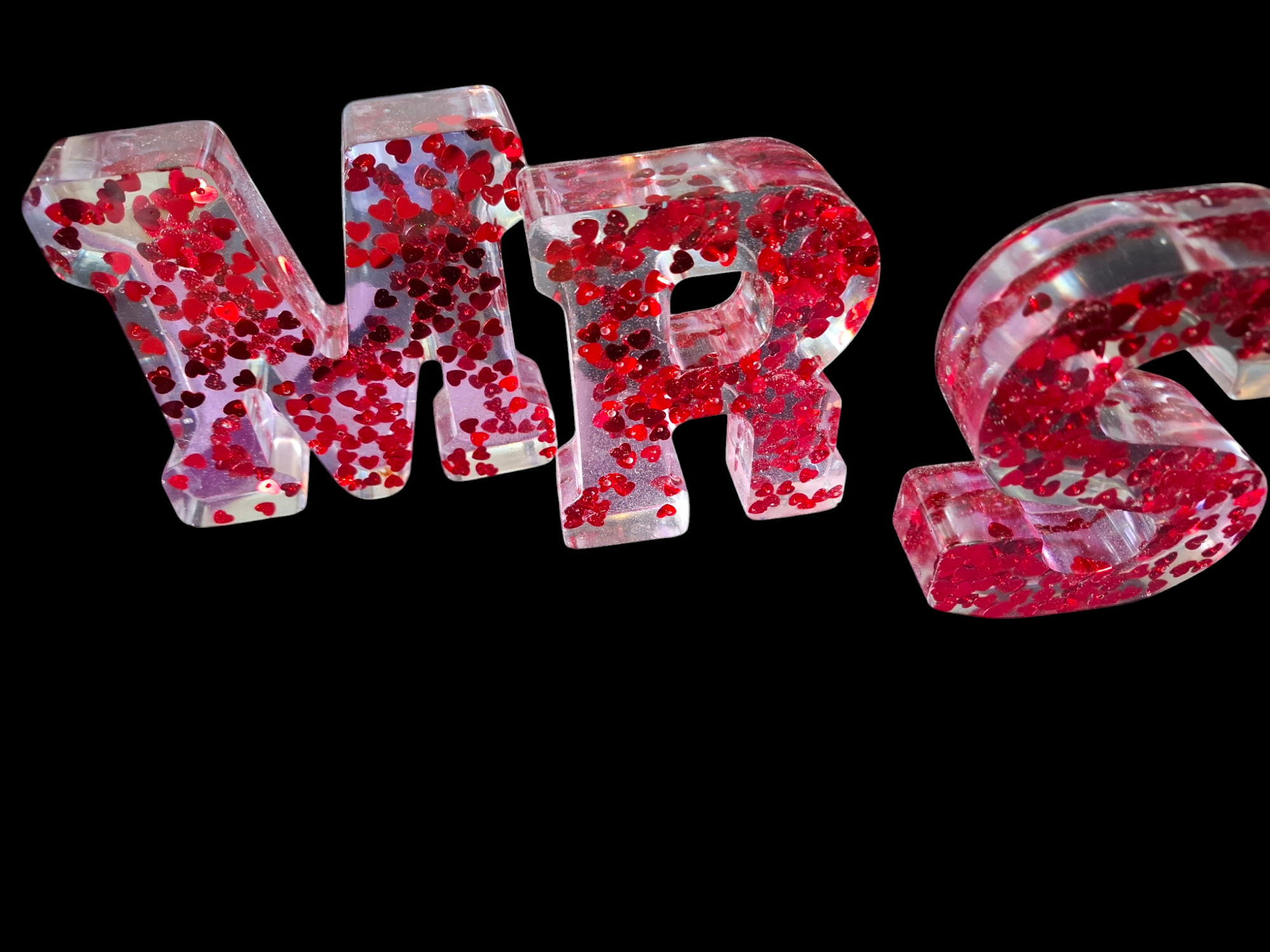 1 x Resin Letter. Clear with Red Hearts