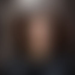 On soruluk sohbetler: Khadija El Kharraz Alami