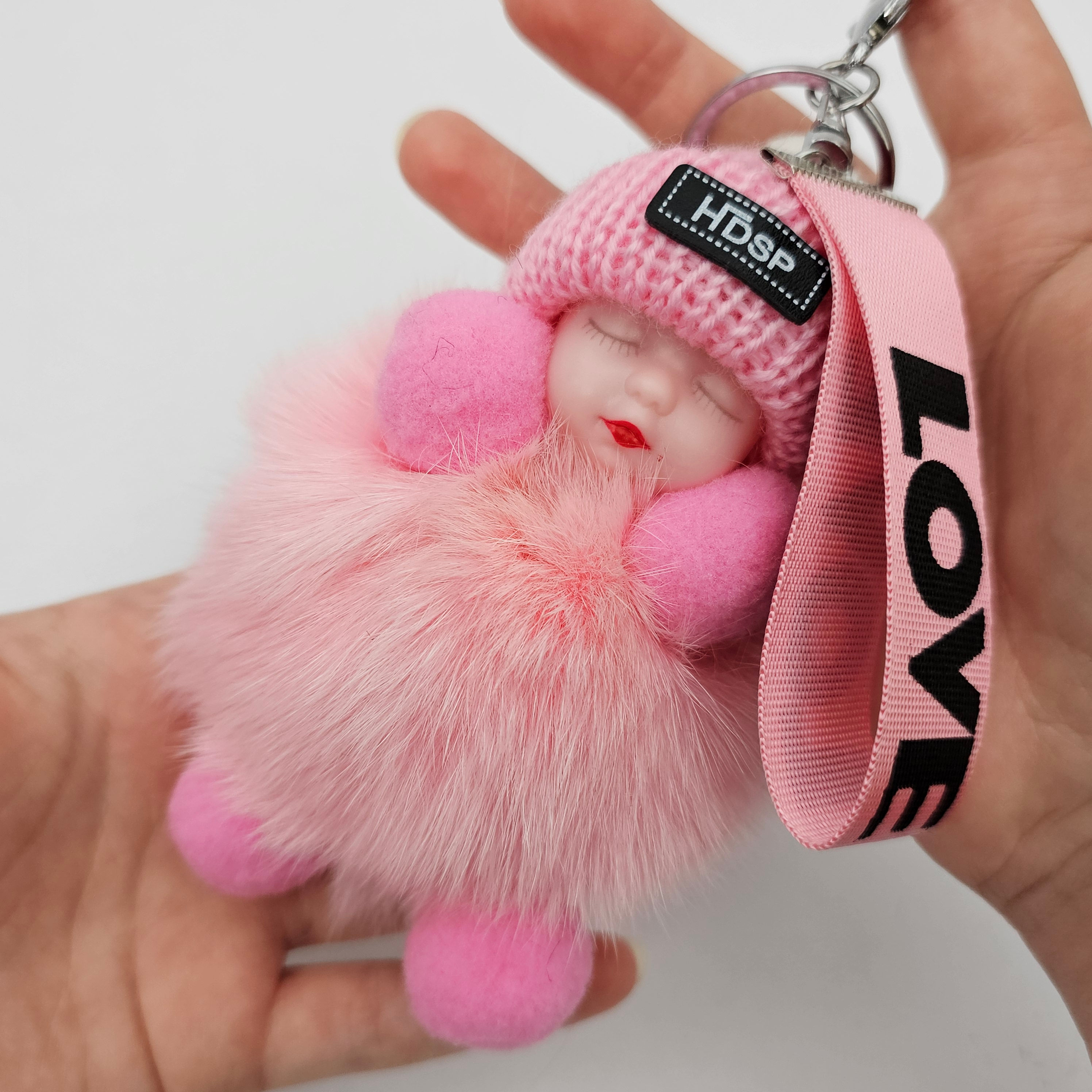 SRČKAN PUHAST PINK DOJENČEK Z OBESKOM ZA KLJUČE, TORBICE, TELEFONE,..
