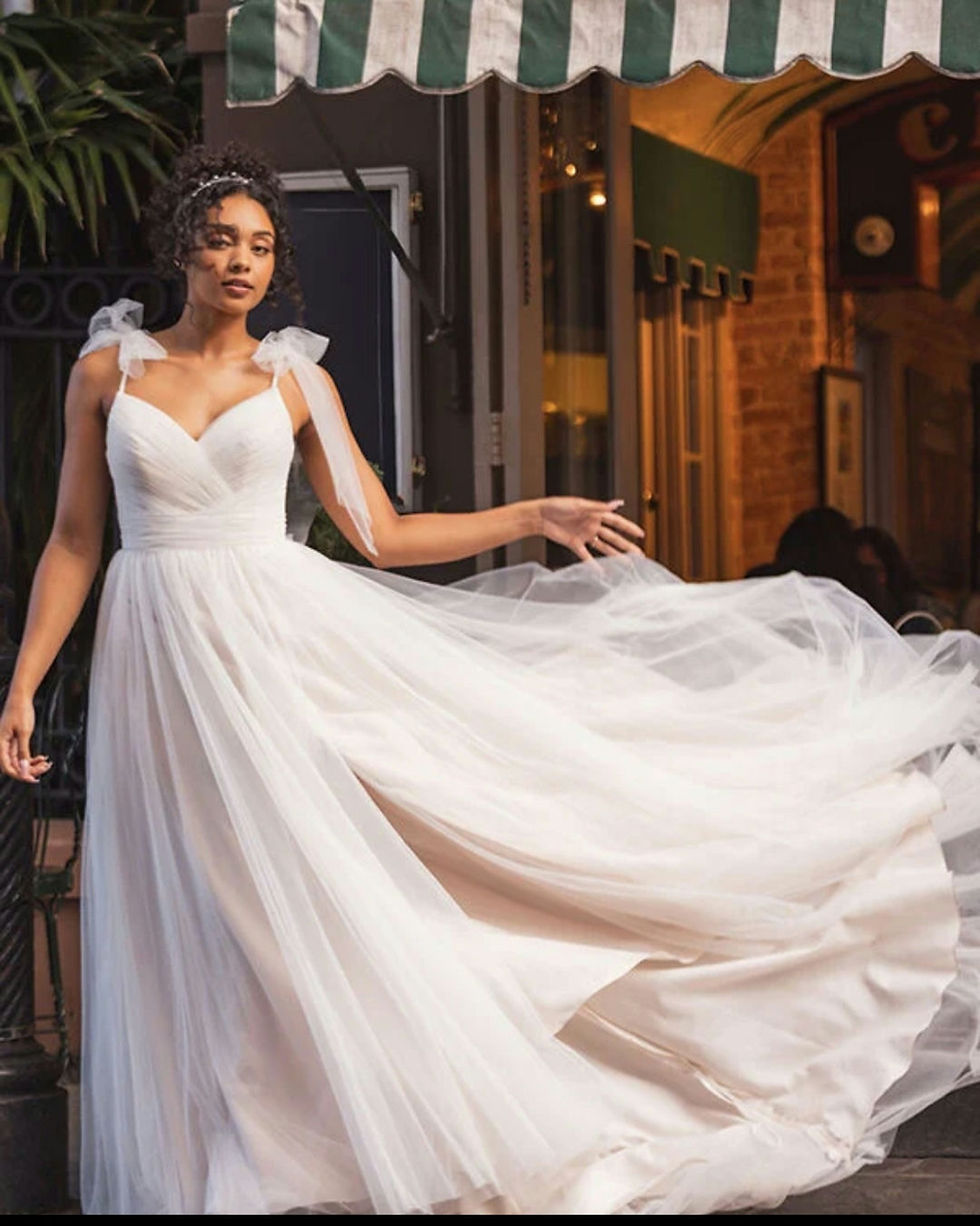 Bridal Gowns | somethingborrowedbb