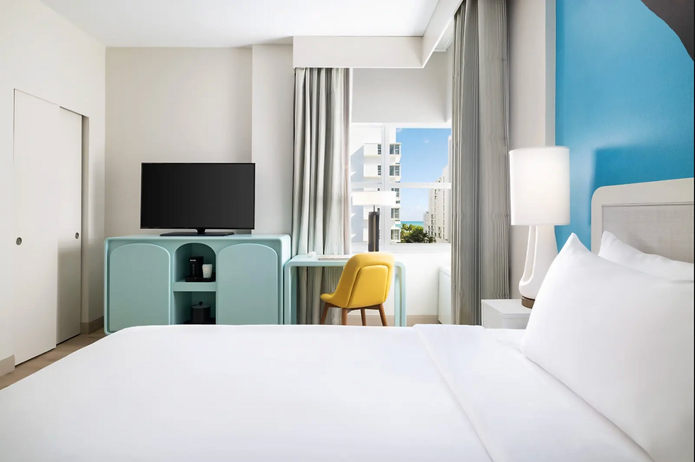 Best Waterfront Hotels for Luxury Views & Escapes