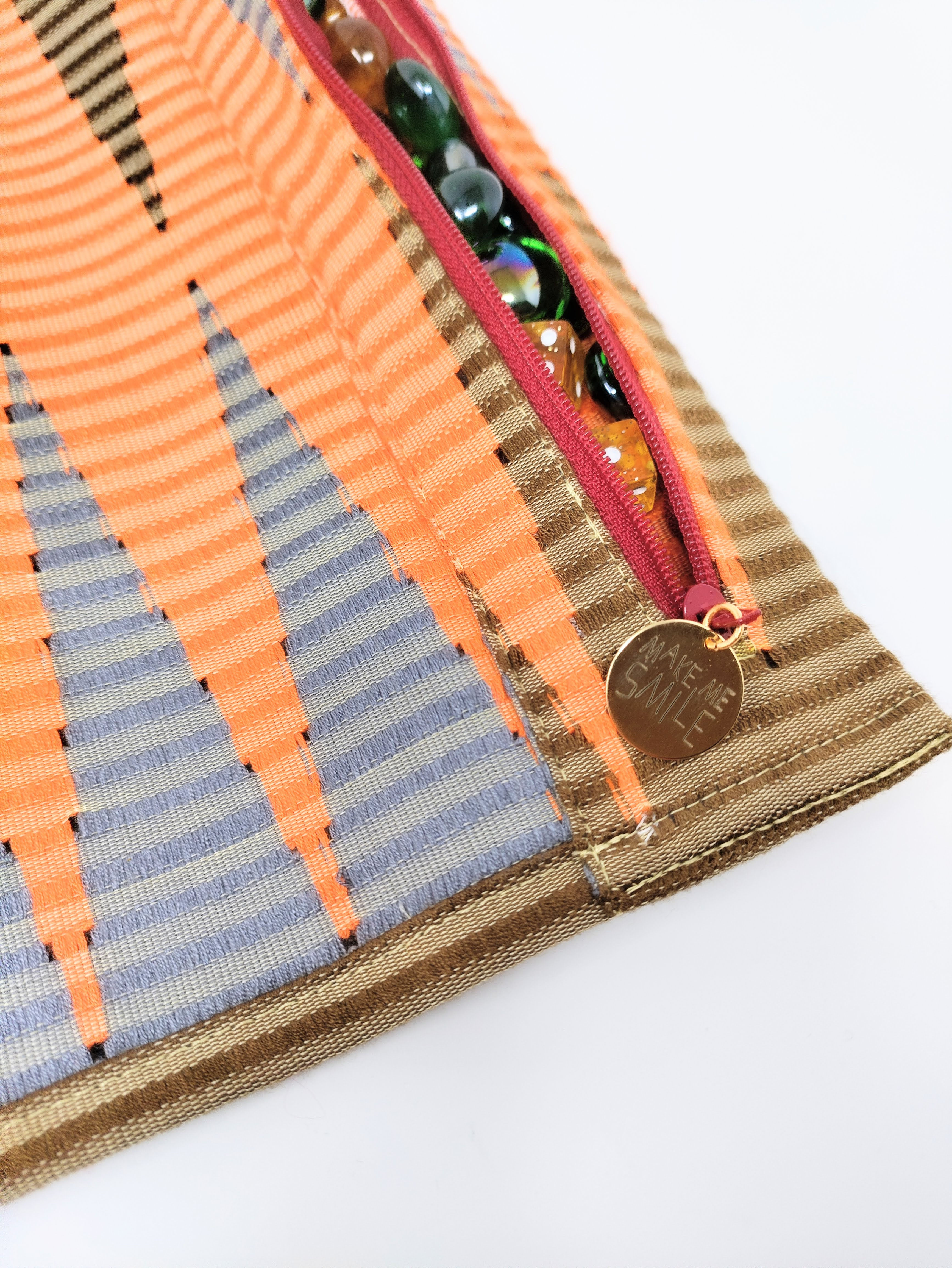 PLAY GAMES AT THE BEACH backgammon