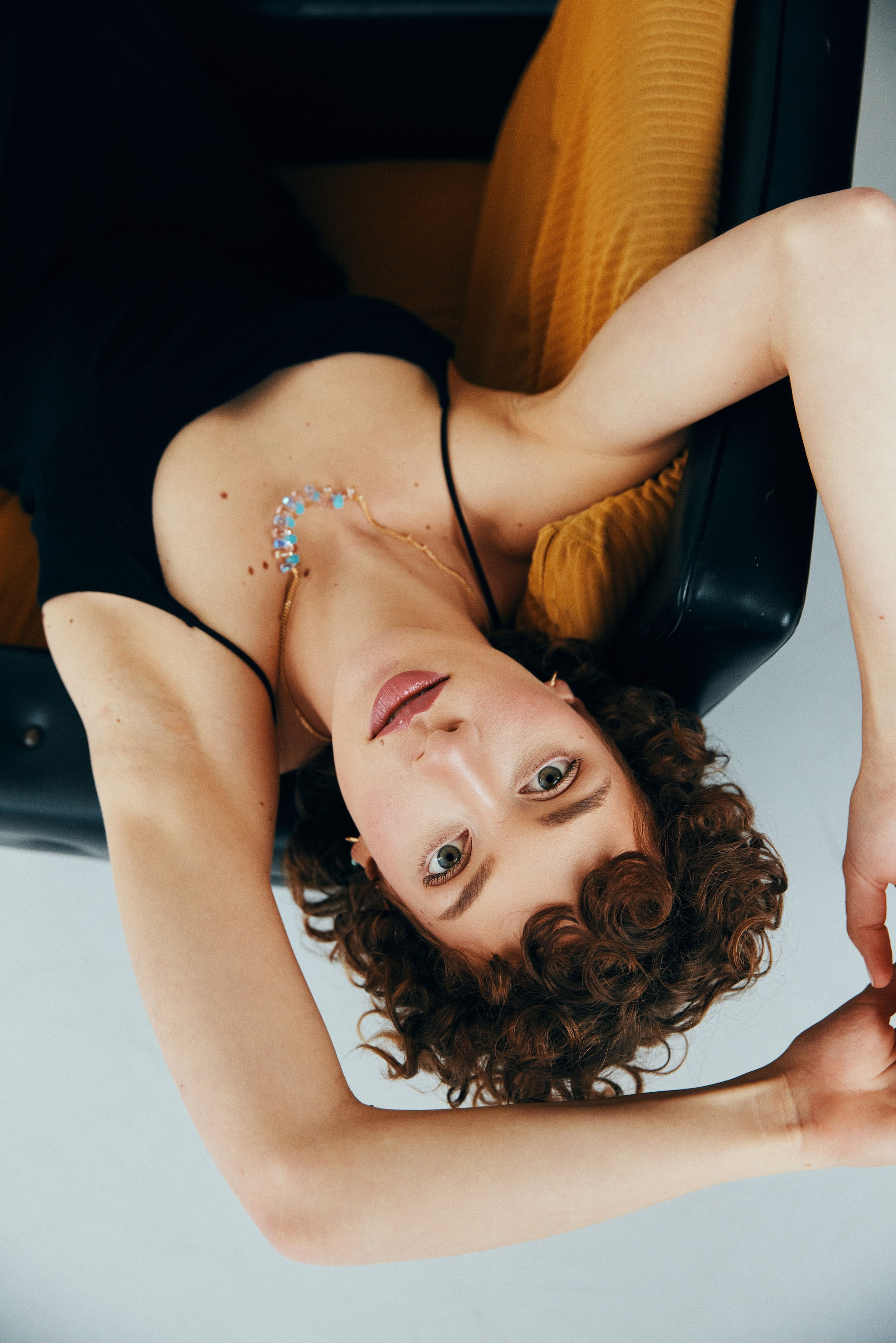 TOUCH OF GLINT Necklace