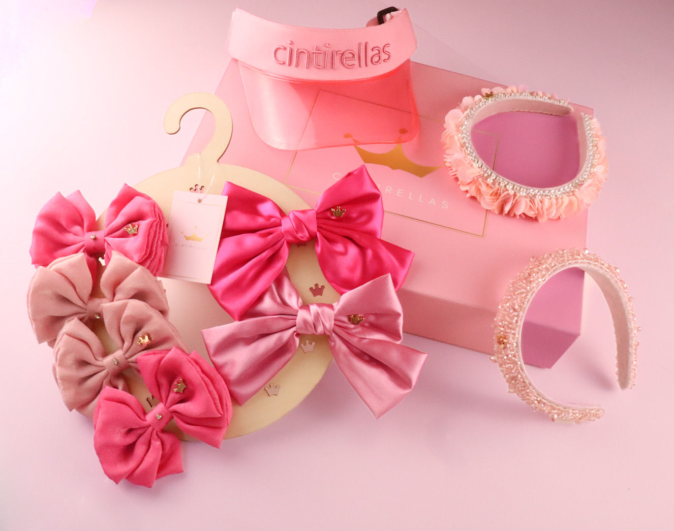 Pretty in Pink Deluxe Set – 2 Headbands + Pink Visor + 6 Bows + Bow Holder