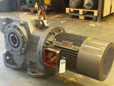 Food industry motor mixes again after urgent repair