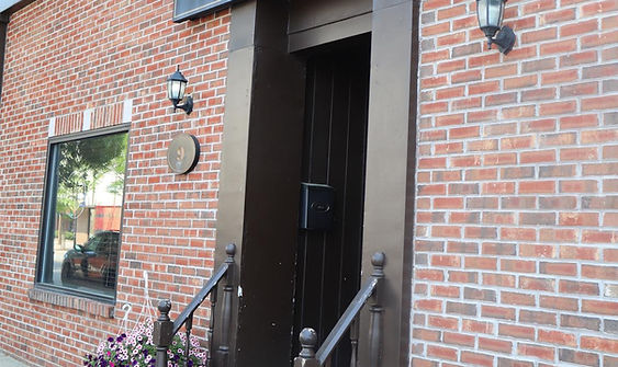 street front Bourbon & Burger off main street in batavia, ny, western new york tavern, bourbon and draft beer