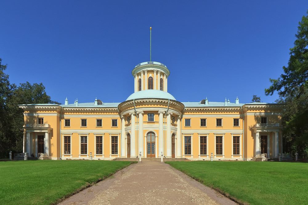 Arkhangelskoye Palace with a yellow cream facade. It once belonged to the Golitsyn family.
