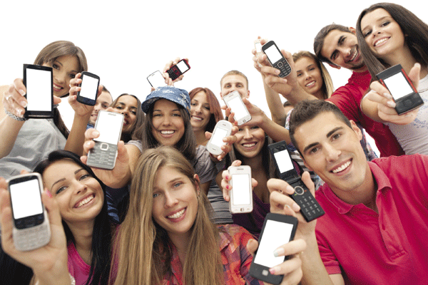 2013-03-people-smartphones-f.gif