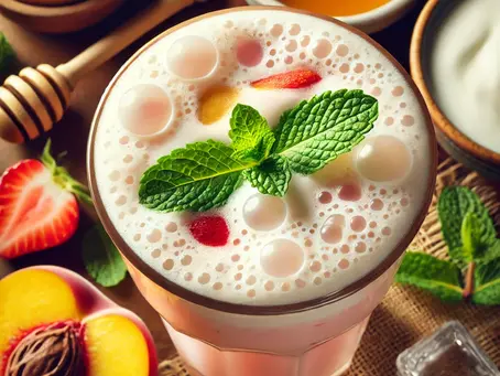 Meyveli Ayran: Ferahlatıcı ve Besleyici Bir Alternatif