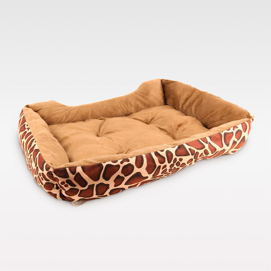 Luxuriöses Hundebett im Leopardmuster – bequem, allergikerfreundlich und perfekt für stilvolle Hunde.