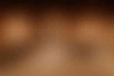 Vibrant reception lighting with rich hues