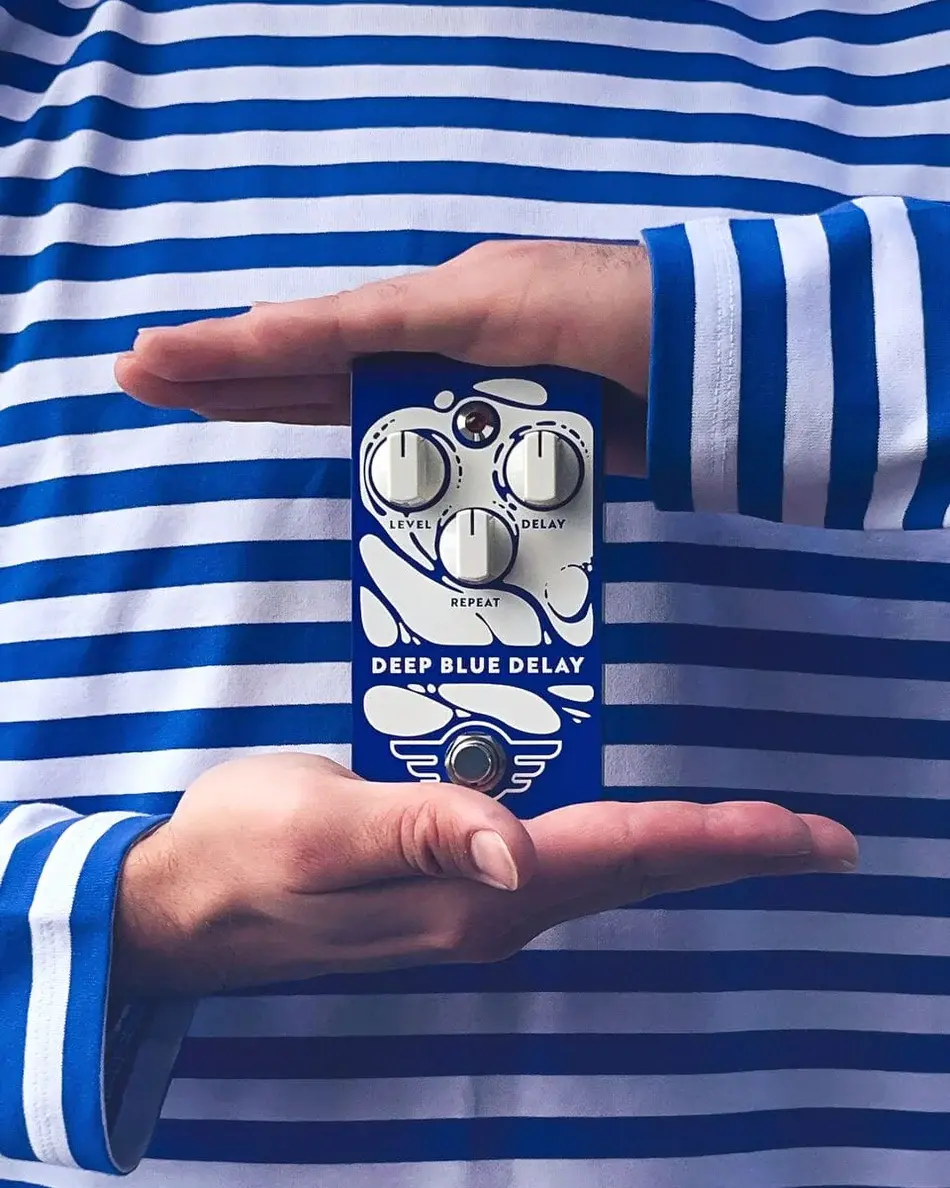 Thumbnail: Mad Professor Handwired Deep Blue Delay