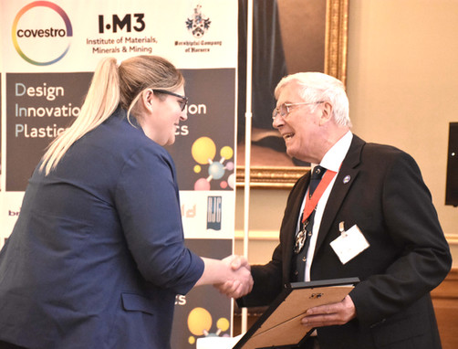 ZaraKingReceivingTrophyFromMikeBirrell_MasterOfHorners_DSC_6292_ v2.jpg