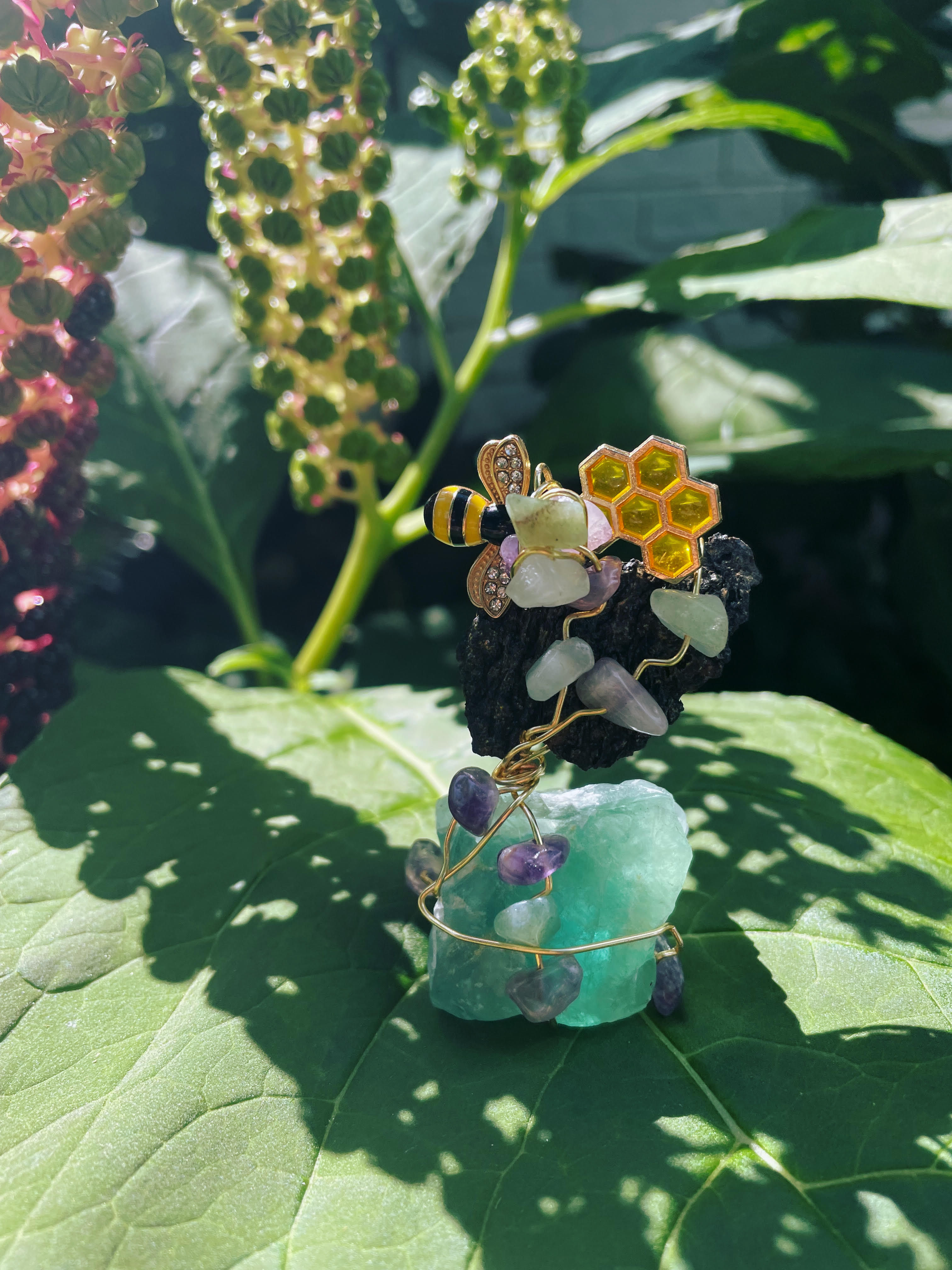 Bee Love Rock Art Large