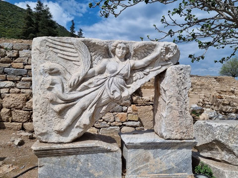 Ephesus Tour Photo Gallery of Happy Clients4.jpeg