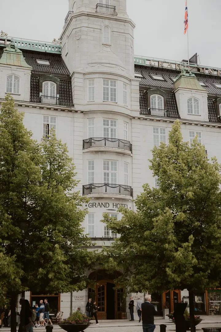 Wedding morning at Grand Hotel Oslo