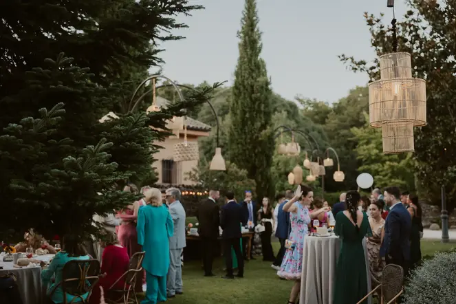 Momento real captado en cóctel de boda