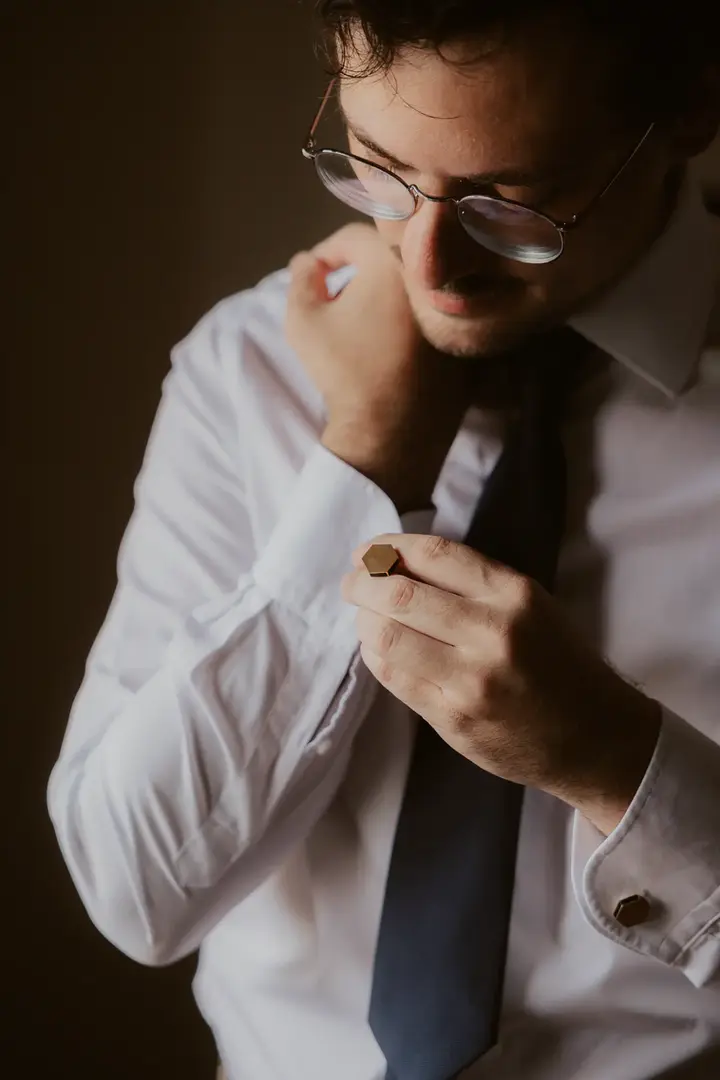 Miguel preparing for wedding in Cartaxo