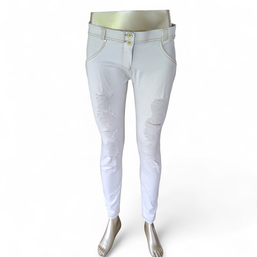 Freddy White Distressed