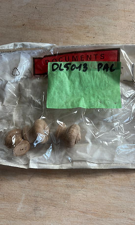 в наявності