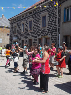 Marché_Béage_23_avec_Bamahia_-_Juin_2015