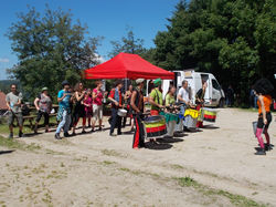 Marché_Béage_4_avec_Bamahia_-_Juin_2015