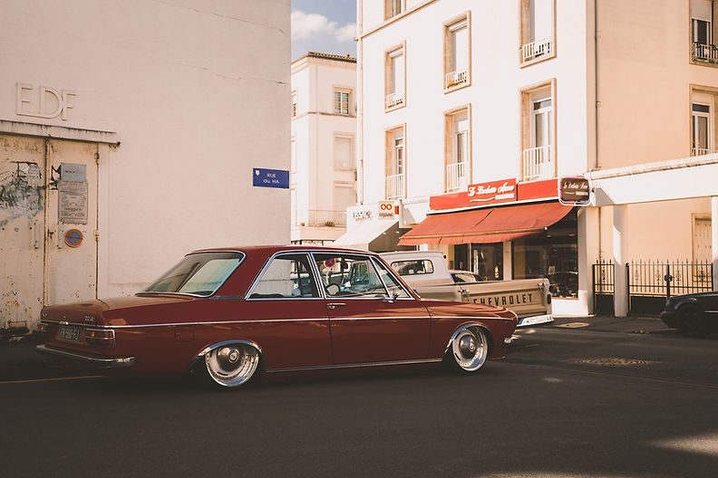 Audi 100 ls.jpg