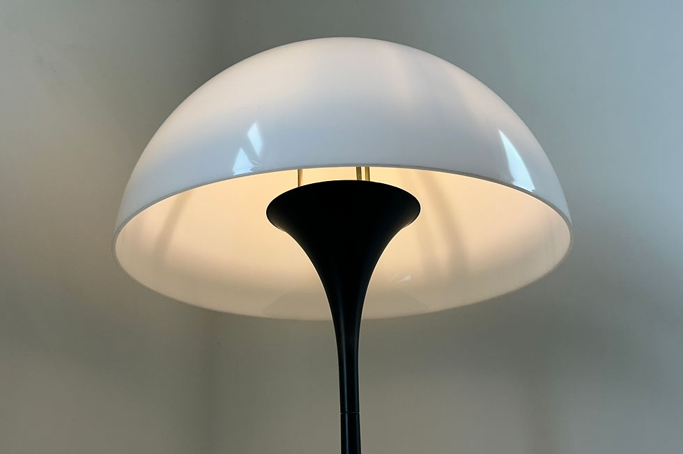 Thumbnail: Original Panthella tafellamp by Verner Panton for Louis Poulsen